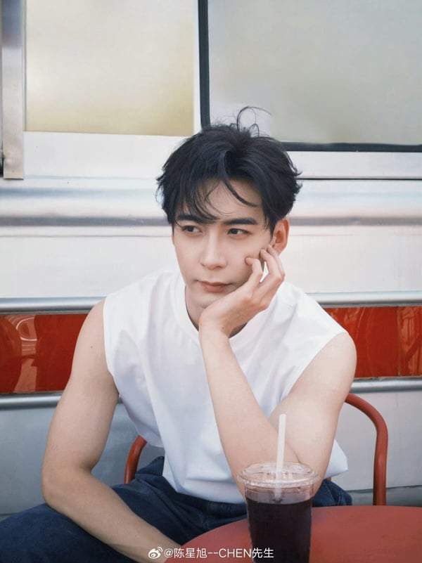 轧戏》搭卢昱晓全网期待这部要和他演男男CP？J9国际网站《枭起青壤》陈星旭4部待播剧：《(图9)
